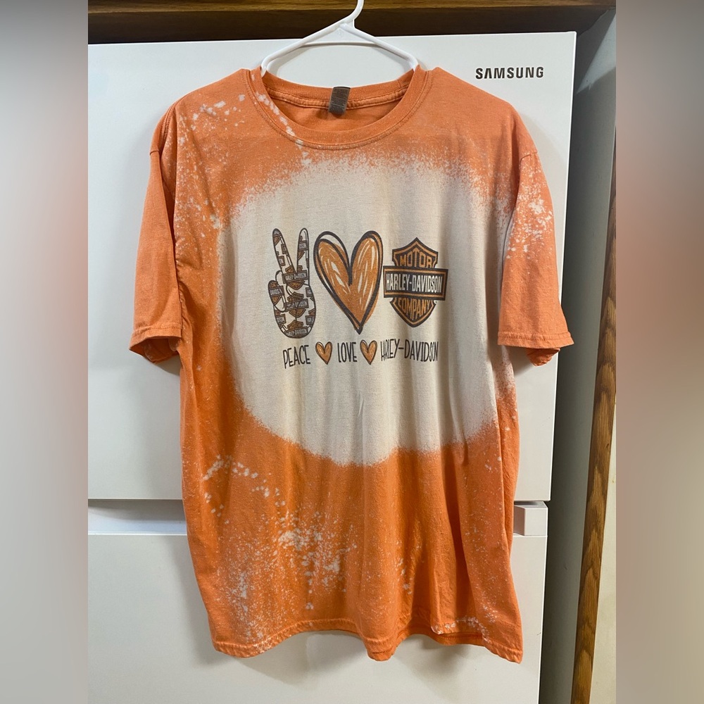 Harley bleache unisex  Gildan  Orange Peace Love Graphic T-Shirt